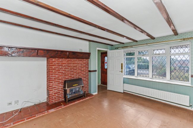 68 Loughshaw, Wilnecote, Tamworth B77 4LZ 6