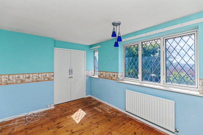68 Loughshaw, Wilnecote, Tamworth B77 4LZ 6