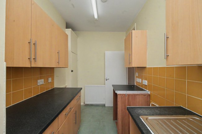 Flat A, 19 Sydenham Park, Sydenham, London, SE26 4EE 6