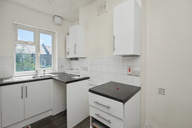 8B Cressingham Road, Lewisham, London, SE13 5AG 5