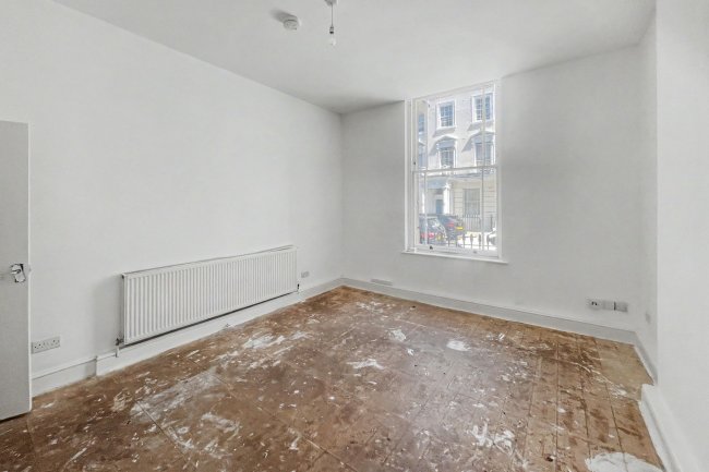 Flat B, 106 Alderney Street, Pimlico, London, SW1V 4EZ 10