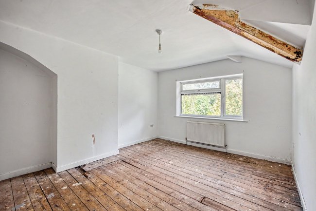 49 Winifred Road, Urmston, Manchester M41 5FT 1