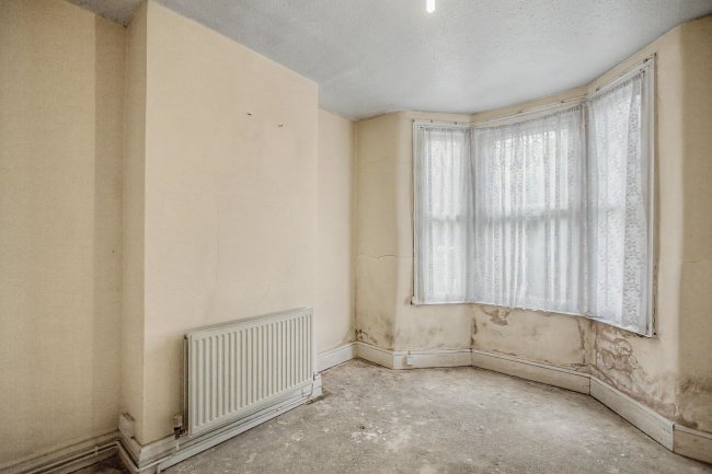 Ground Floor Flat, 53 Carnarvon Road, Leyton, E10 6DW 7