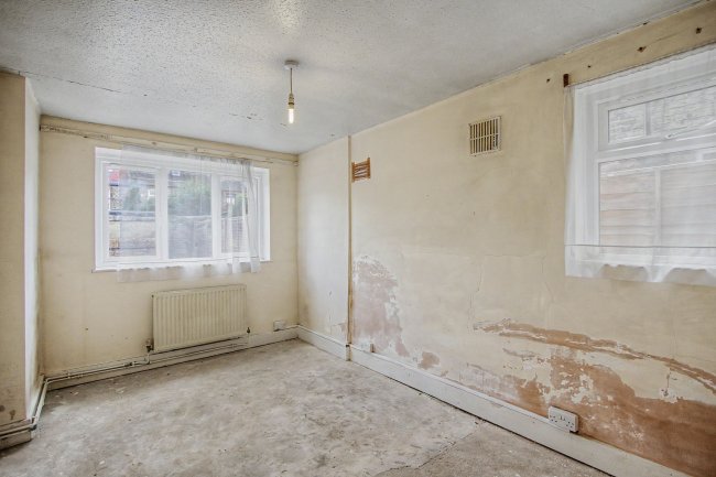 Ground Floor Flat, 53 Carnarvon Road, Leyton, E10 6DW 7