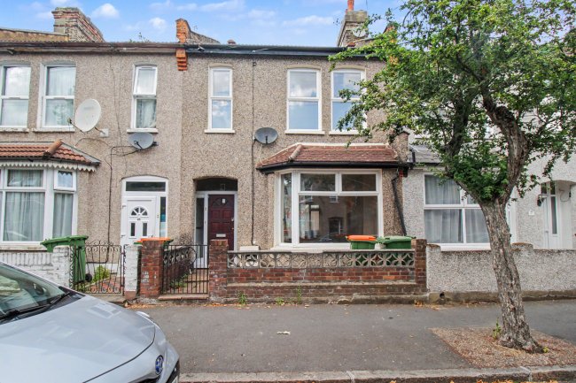 25 Stevenage Road, East Ham, London E6 2AU 8