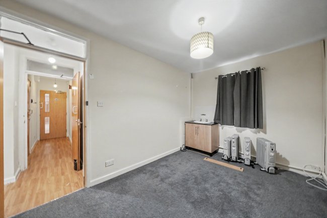 River House, 70 Junction Road, Andover SP10 3QX 3