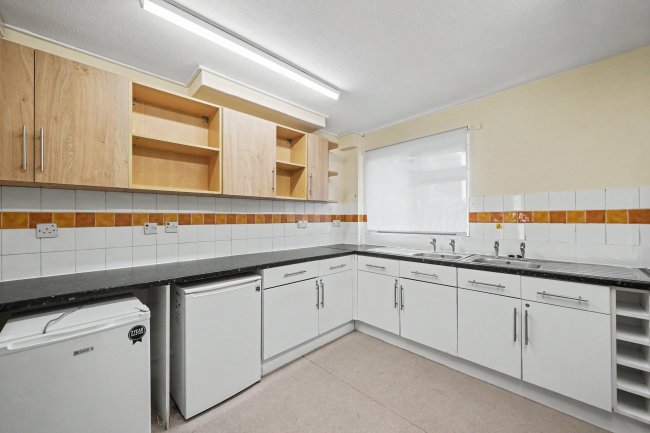 River House, 70 Junction Road, Andover SP10 3QX 3