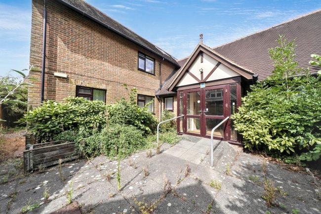 River House, 70 Junction Road, Andover SP10 3QX 3