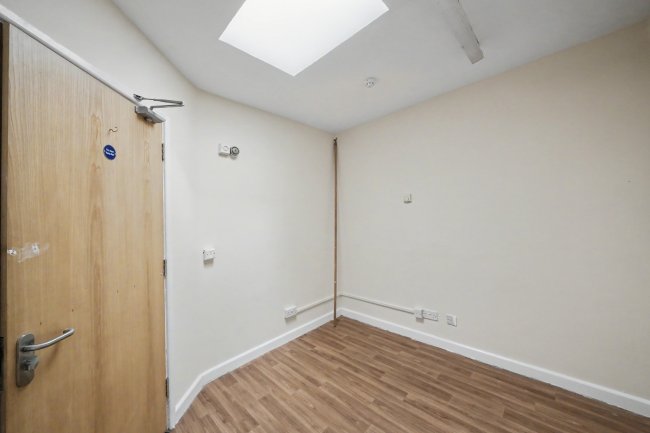 River House, 70 Junction Road, Andover SP10 3QX 3