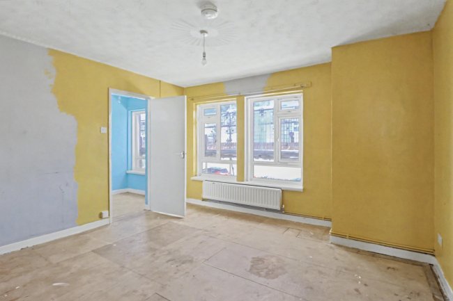 33 East Weare Road, Portland, Dorset, DT5 1ES 5