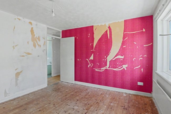 33 East Weare Road, Portland, Dorset, DT5 1ES 5