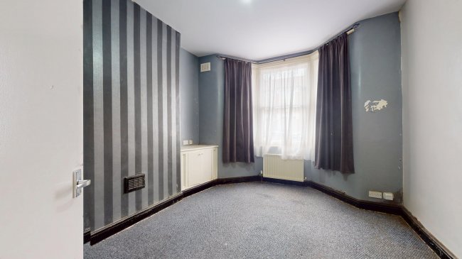 33A Rosebery Avenue, Manor Park, London, E12 6PY 3