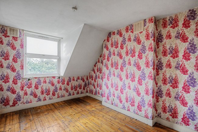 Flat C, 6 Great North Road, Highgate, London N6 4LX 7