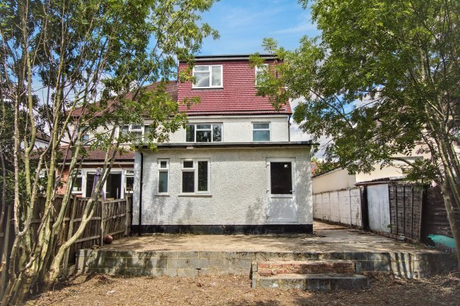 5 Devonshire Road, Mill Hill, London, NW7 1NE 8