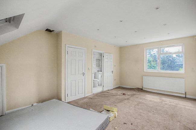 5 Devonshire Road, Mill Hill, London, NW7 1NE 8