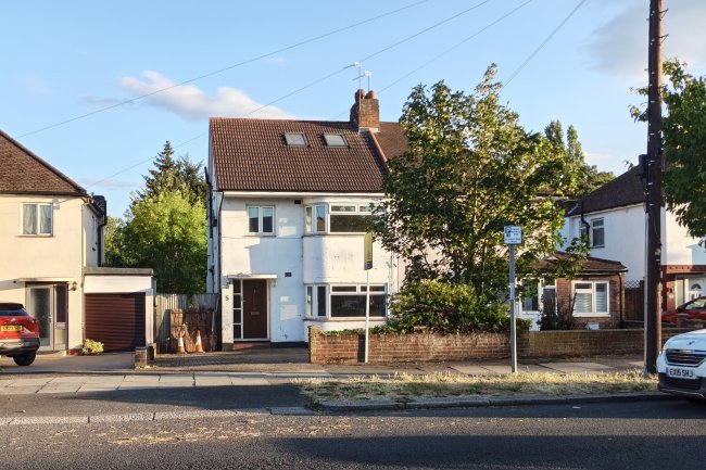 5 Devonshire Road, Mill Hill, London, NW7 1NE 10