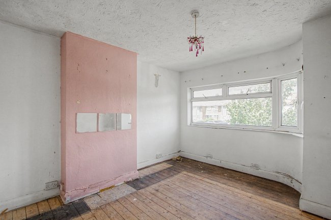 5 Devonshire Road, Mill Hill, London, NW7 1NE 8