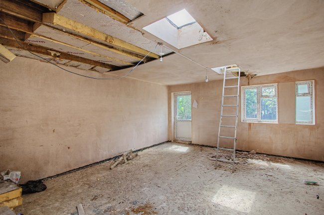 5 Devonshire Road, Mill Hill, London, NW7 1NE 8