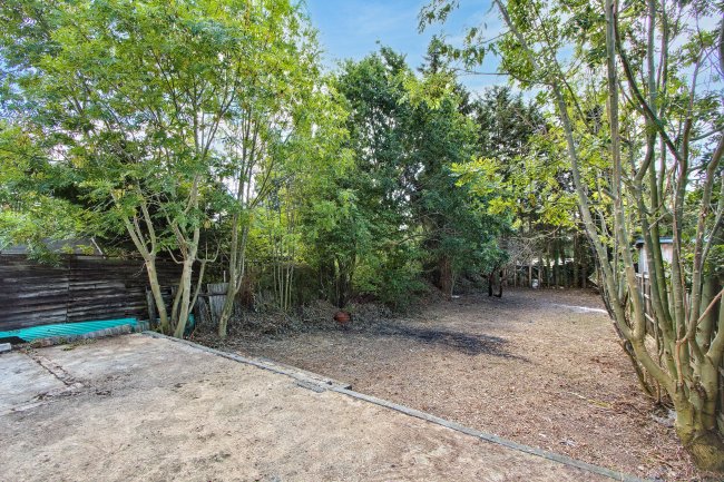 5 Devonshire Road, Mill Hill, London, NW7 1NE 8