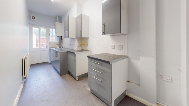 106 Wulfstan Street, Shepherds Bush, London, W12 0AH 1
