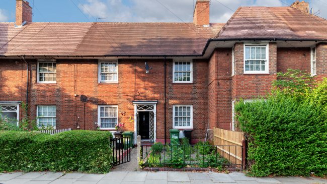 106 Wulfstan Street, Shepherds Bush, London, W12 0AH 1