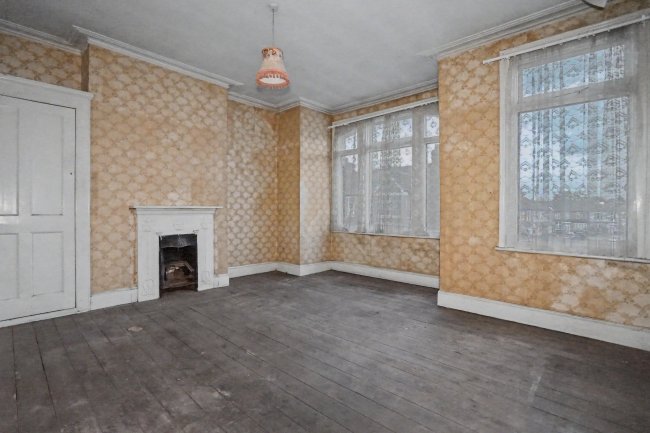 5 Pretoria Road, Chingford, London, E4 7HA 6