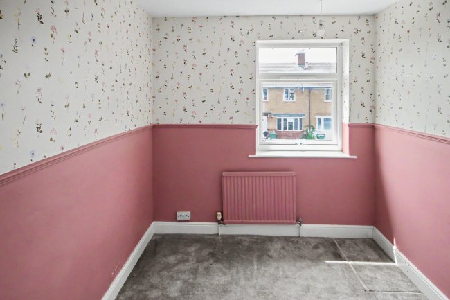 4 Southern Road, Eastbourne, East Sussex, BN22 9LT 1