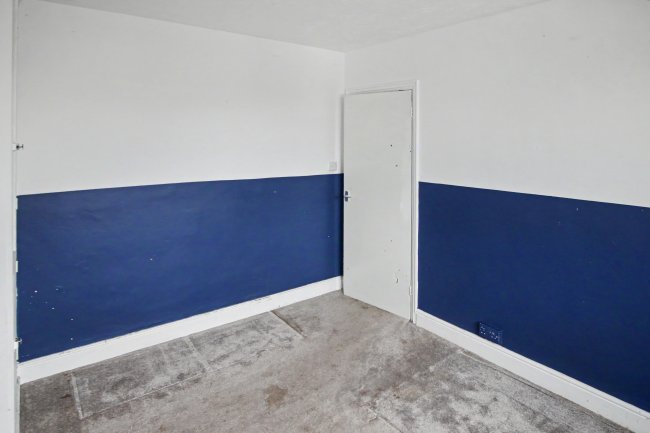 4 Southern Road, Eastbourne, East Sussex, BN22 9LT 1