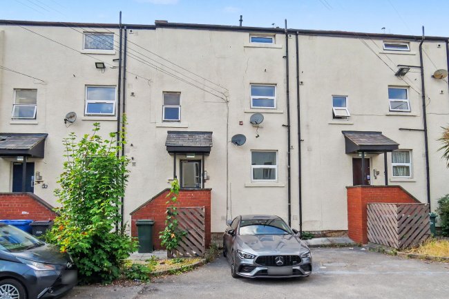 30C Park Road, Chorley, Lancashire, PR7 1QU 8
