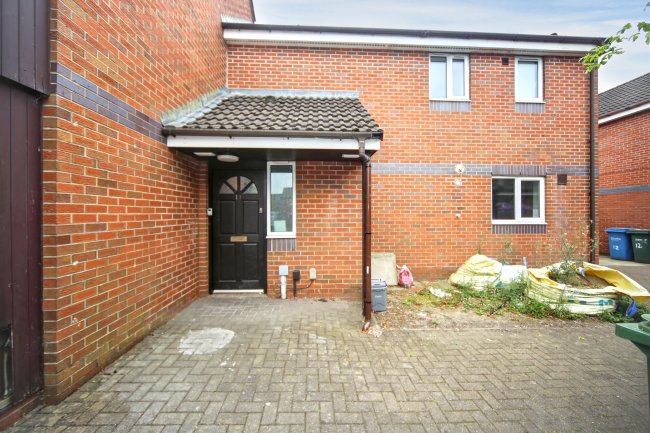 11 Cameron Croft, Chorley, Lancashire, PR6 0RH 9