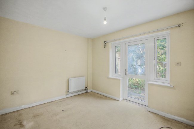 3 Evergreen Square, Dalston, London, E8 3XD 10