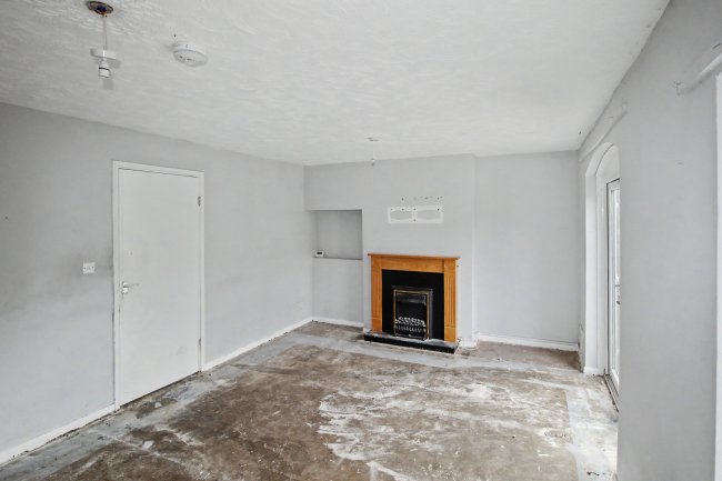 33 Kent Road, Selby, North Yorkshire, YO8 4YF 8