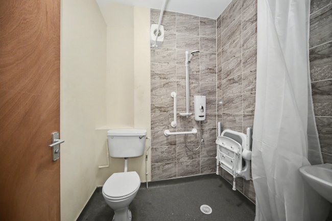Flat A, 28 Park Road, Chorley, Lancashire, PR7 1QU 8