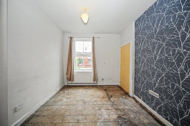 Flat A, 28 Park Road, Chorley, Lancashire, PR7 1QU 8