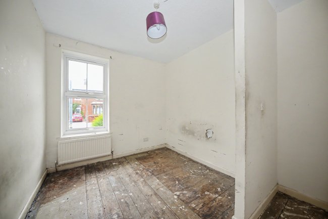 Flat A, 28 Park Road, Chorley, Lancashire, PR7 1QU 8