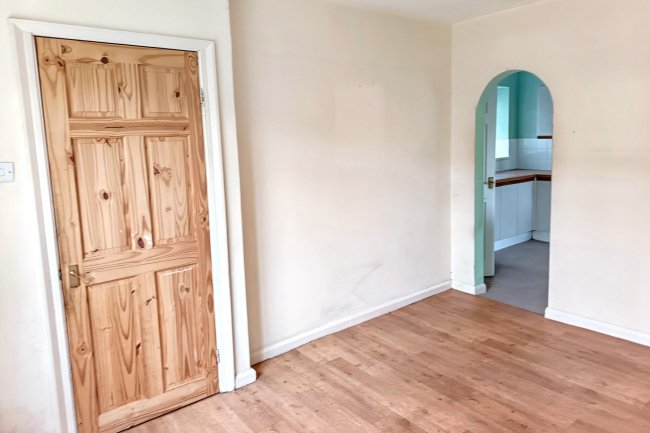 60 Lower Kewstoke Road, Worle, Weston Super Mare, Avon, BS22 9JX 5