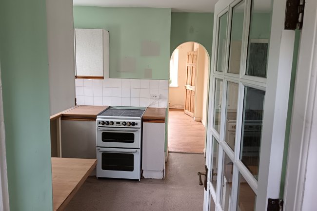60 Lower Kewstoke Road, Worle, Weston Super Mare, Avon, BS22 9JX 5