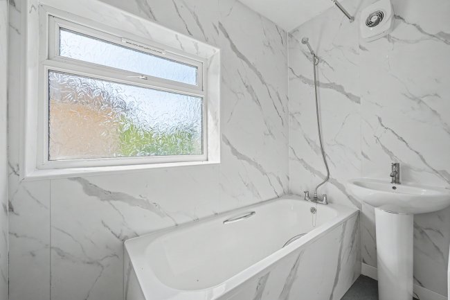 57 Percival Road, Eastbourne, East Sussex, BN22 9JN 4