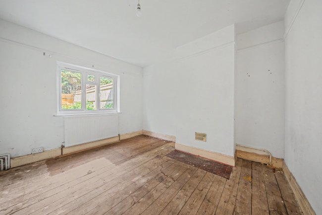 57 Percival Road, Eastbourne, East Sussex, BN22 9JN 4