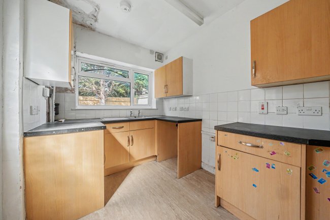 57 Percival Road, Eastbourne, East Sussex, BN22 9JN 4