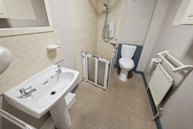 5 Richmond Grove, North Shields, Tyne And Wear, NE29 7QZ 7