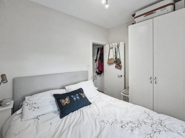 Flat 3, 221 Lower Mortlake Road, Richmond, London, TW9 2LN 5