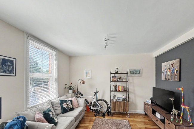 Flat 3, 221 Lower Mortlake Road, Richmond, London, TW9 2LN 5