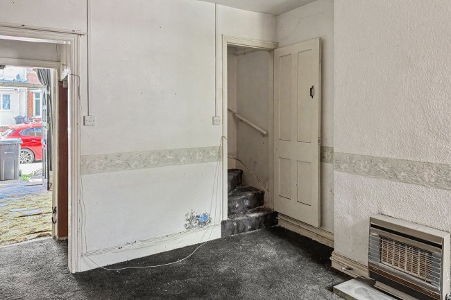 80 Solihull Road, Birmingham, B11 3AG 2