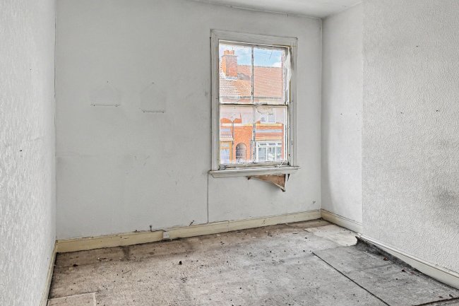 80 Solihull Road, Birmingham, B11 3AG 2