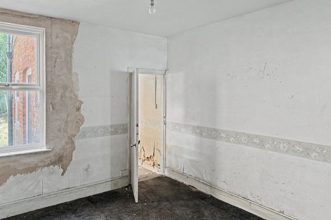 80 Solihull Road, Birmingham, B11 3AG 2