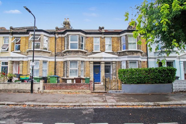 First Floor Flat, 44 Leybourne Road, Leytonstone, London, E11 3BT 7