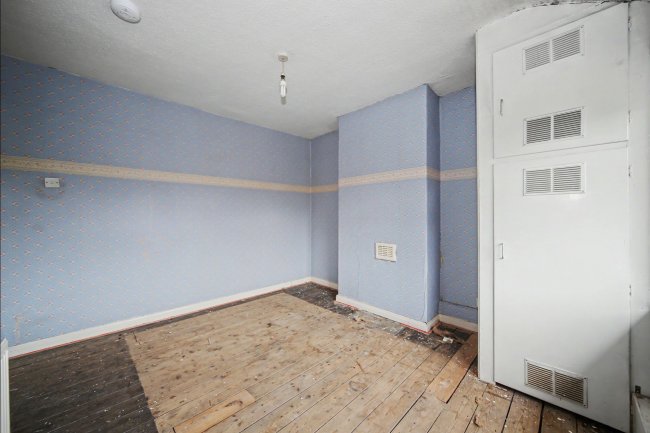 3 Lancaster Avenue, Urmston, Manchester, M41 0ZD 5