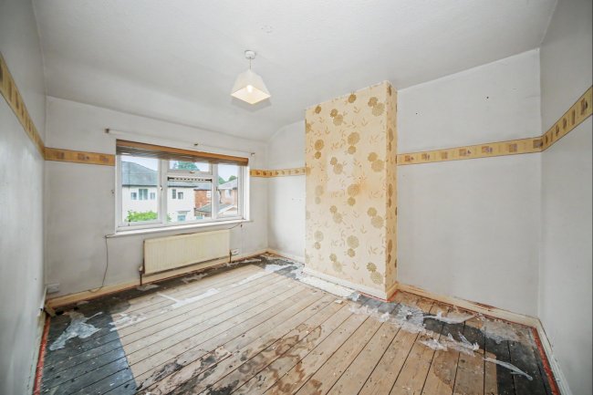 3 Lancaster Avenue, Urmston, Manchester, M41 0ZD 5