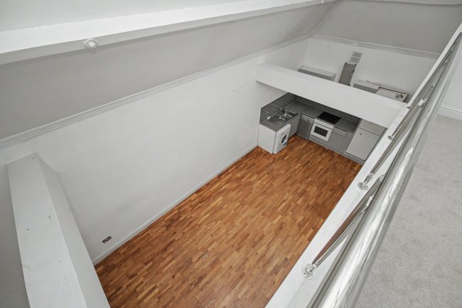 Flat 12, The Clock House, 83 Tweedy Road, Bromley, Kent, BR1 1RP 4